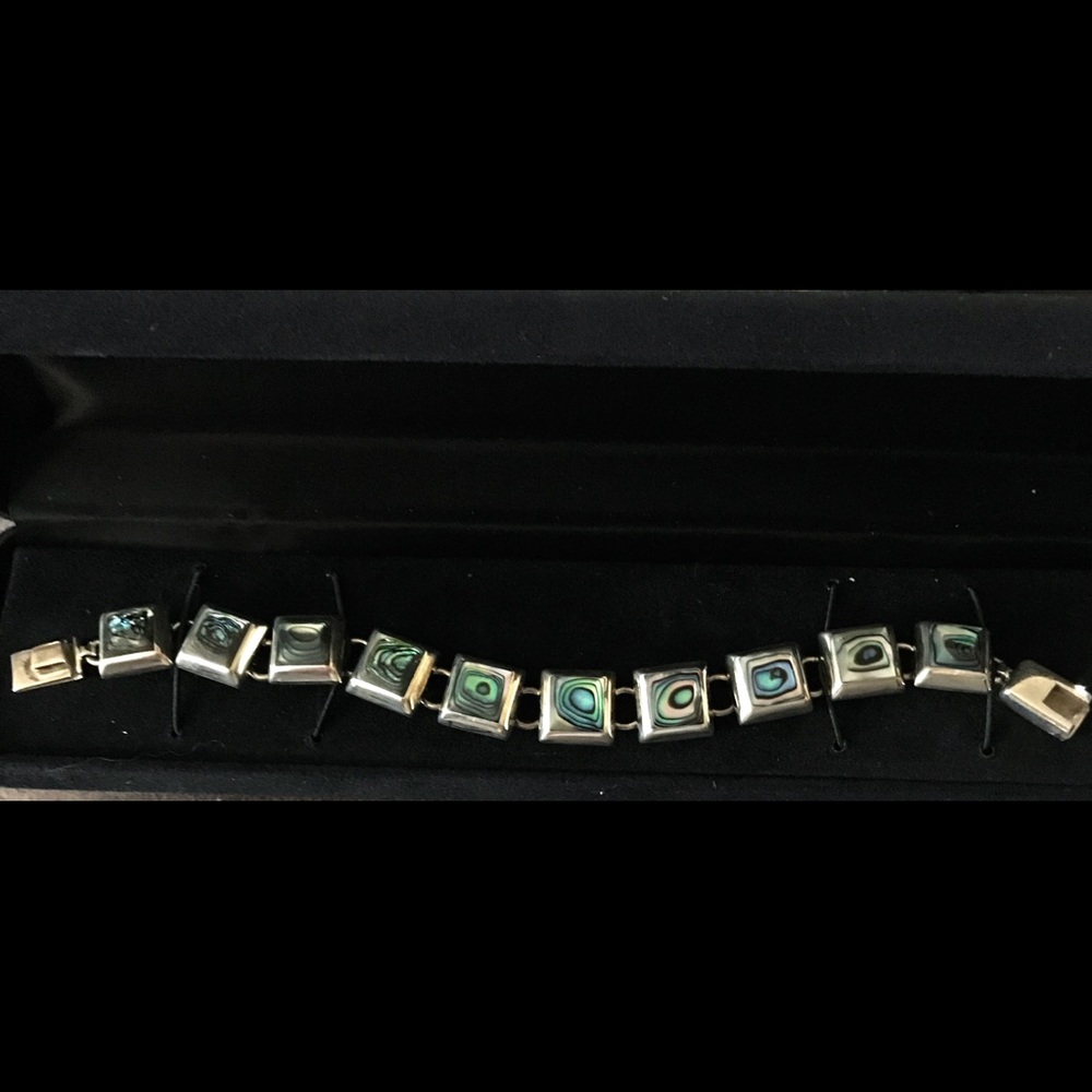 Abalone/Paua Shell 🐚 Bracelet